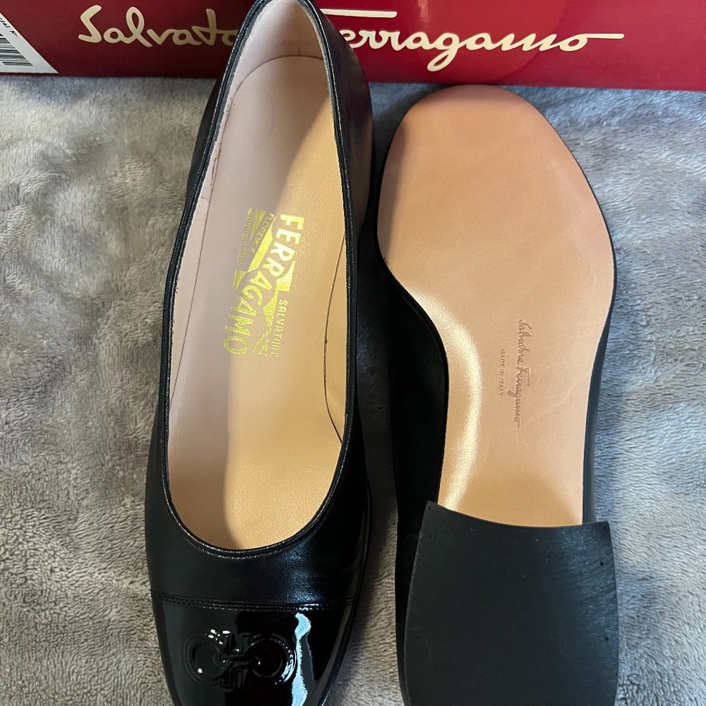 Vintage 5.5 Black Leather Salvatore Ferragamo Ballet Flats Womens Shoes - Image 4